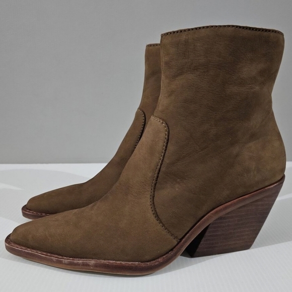 Dolce Vita | Shoes | New Dolce Vita Volli Ankle Bootie 